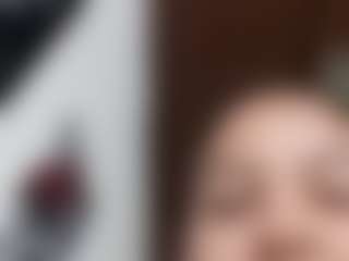 dulcelyra's Live Sex Cam Show