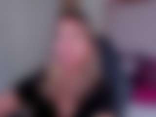 dulcelyra's Live Sex Cam Show