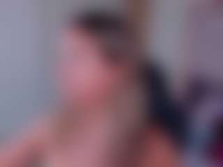 dulcelyra's Live Sex Cam Show
