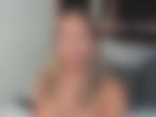 dulcelyra's Live Sex Cam Show