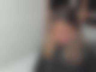 Live cam show with dulcelyra - White Blonde Hair on CamwithHer | colombia