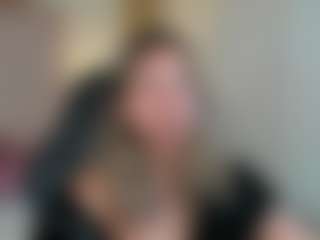 dulcelyra's Live Sex Cam Show