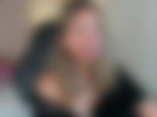 dulcelyra's Live Sex Cam Show