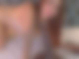 Live cam show with ISABELLA - Mature on SmokeAndPoke