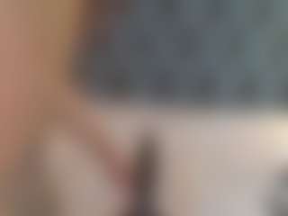 Live cam show with ISABELLA - Shaved Pussy Mature on parknlotfishbdy