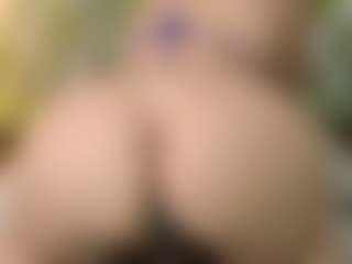 ISABELLA's Live Sex Cam Show