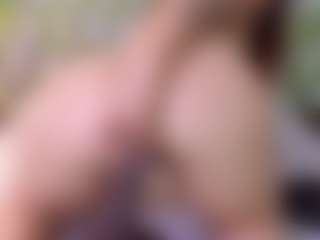 Live cam show with ISABELLA - Spank Mature on Streamer API