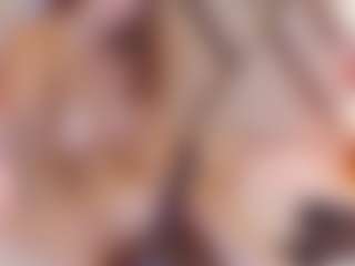 ISABELLA MILF webcam performer live streaming