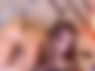 Live cam show with ISABELLA - Mature MILF on Milfs Live