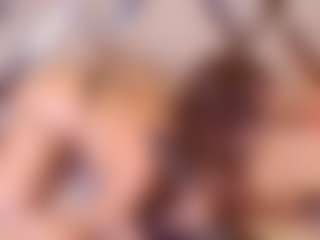 Live cam show with ISABELLA - Striptease MILF on livesuperchat.net