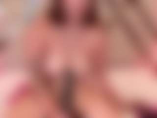 Live cam show with ISABELLA - Normal on AdultVida.com