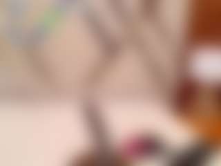 Live cam show with ISABELLA - Smoking on Soda Cam