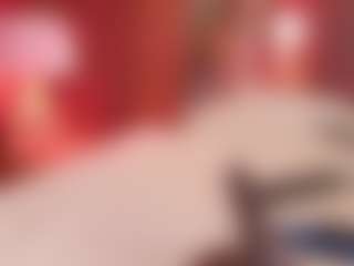 Live cam show with ISABELLA - Striptease MILF on CamClone