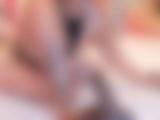 Live cam show with ISABELLA - Striptease MILF on LiveSexCams6