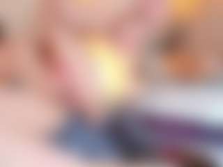 Live cam show with MaraaX - Body Massage on Gym Cam Girls