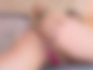 Live cam show with MaraaX - Body Massage on AdultVida.com