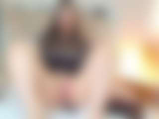 Live cam show with MaraaX - Body Massage on Camsoda