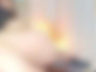 Live cam show with MaraaX - Skinny MILF on Camsoda