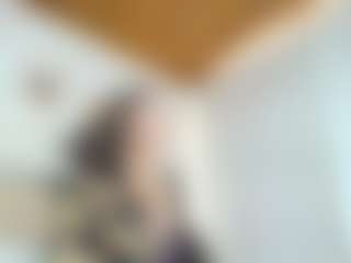 Live cam show with MaraaX - Body Massage on Gym Cam Girls