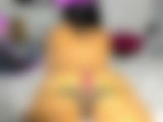 Live cam show with R-e-l-a-x1 - Lovense Teen (18+) on Hubzter Live