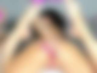 R-e-l-a-x1 MILF webcam performer live streaming