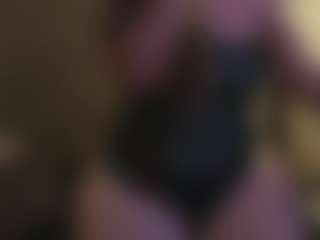 Live cam show with Rosee-smith - Mature on crypto-cams
