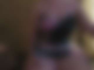 Live cam show with Rosee-smith - Athletic on CamwithHer