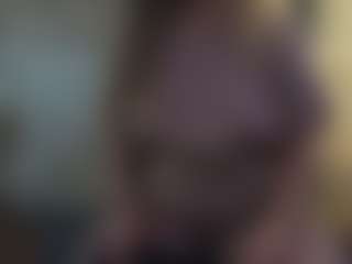 Live cam show with Rosee-smith - HD on milfzrlive.com
