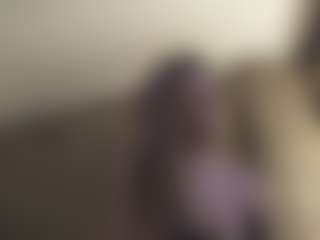 Live cam show with Rosee-smith - Brown Eyes on AdultVida.com