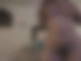 Rosee-smith's Live Sex Cam Show