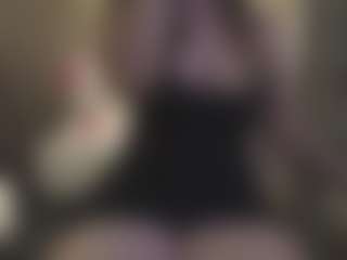 Live cam show with Rosee-smith - Dildo Or Vibrator on SxyPornLive