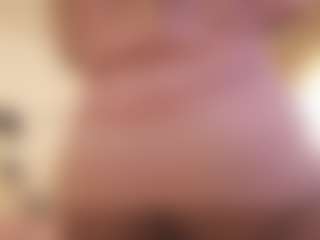 Live cam show with Rosee-smith - Orgasm on Lustler