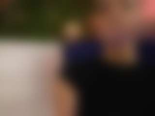Live cam show with SisiVonDee - Dildo on MyBangCams