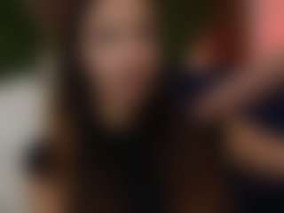 Live cam show with SisiVonDee - Body Massage on CamSextacy