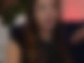 Live cam show with SisiVonDee - Average on thefappeningchat.com