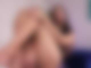 Live cam show with SisiVonDee - Average on Strip Flash - Live Sex Shows