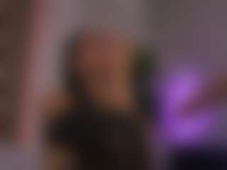 Live cam show with SisiVonDee - Red Hair Young Adult on Camsoda