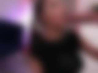 Live cam show with SisiVonDee - Body Massage on Camsoda