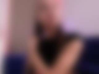 Live cam show with SisiVonDee - Red Hair Lush on Livezox