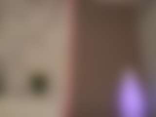 Live cam show with SisiVonDee - Smoking on Camsoda