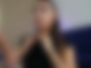 Show de cam en vivo con SisiVonDee - Black Lush en Camsoda
