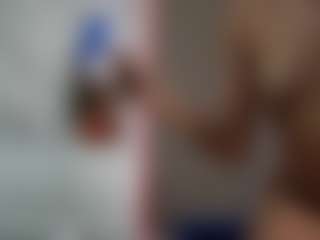 Live cam show with SisiVonDee - Red Hair Young Adult on StripNow