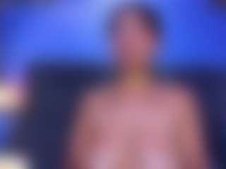 Live cam show with Bianca Ethan - Squirt on eurowanks.com