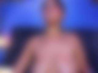 Live cam show with Bianca Ethan - Dirty Talk on eurowanks.com