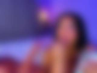 Live cam show with Bianca Ethan - Natural on CamClone
