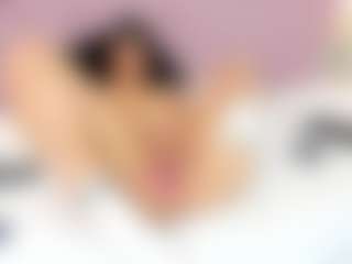 Live cam show with Marcela - Upskirt on Dare Cams