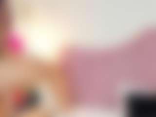 Live cam show with Marcela - Full Nudity on madthumbs