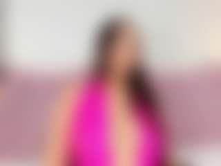 Live cam show with Marcela - Pornstar Public on LiveSexCams6