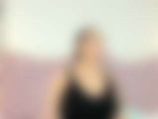 Live cam show with Marcela - BBW on realtime-chat