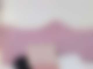 Live cam show with Marcela - Oil on Milfs Live